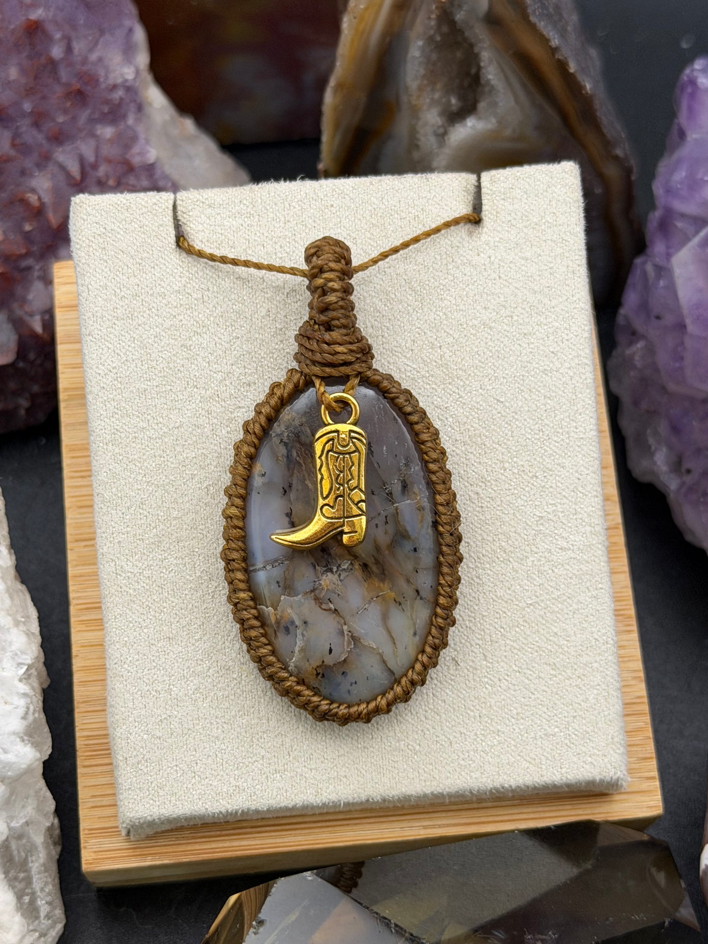 The Prairie Smoke: Hand-Knotted Montana Agate Macrame Necklace