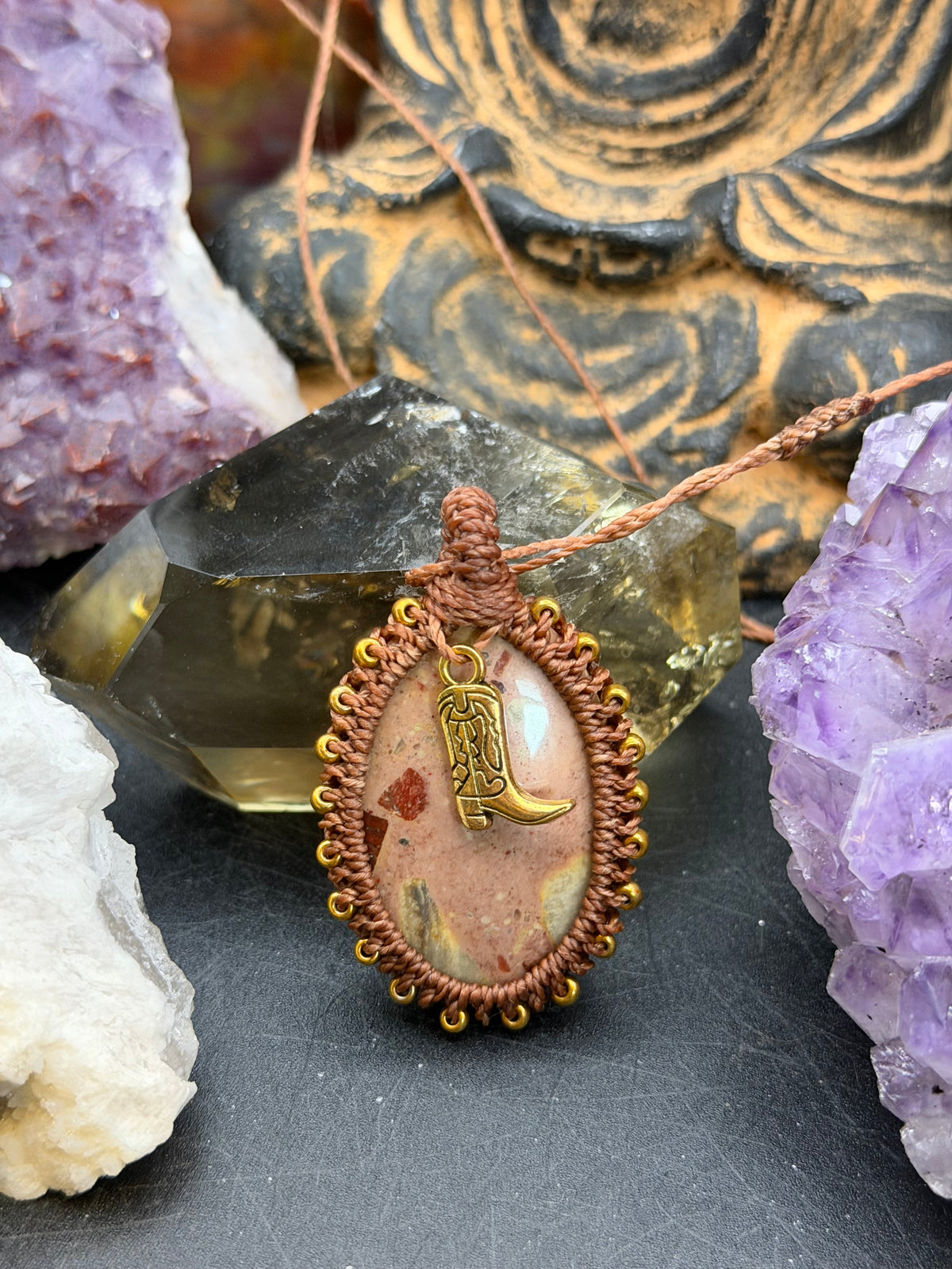 The Ancient Pulse: Hand-Knotted Puddingstone Macrame Necklace