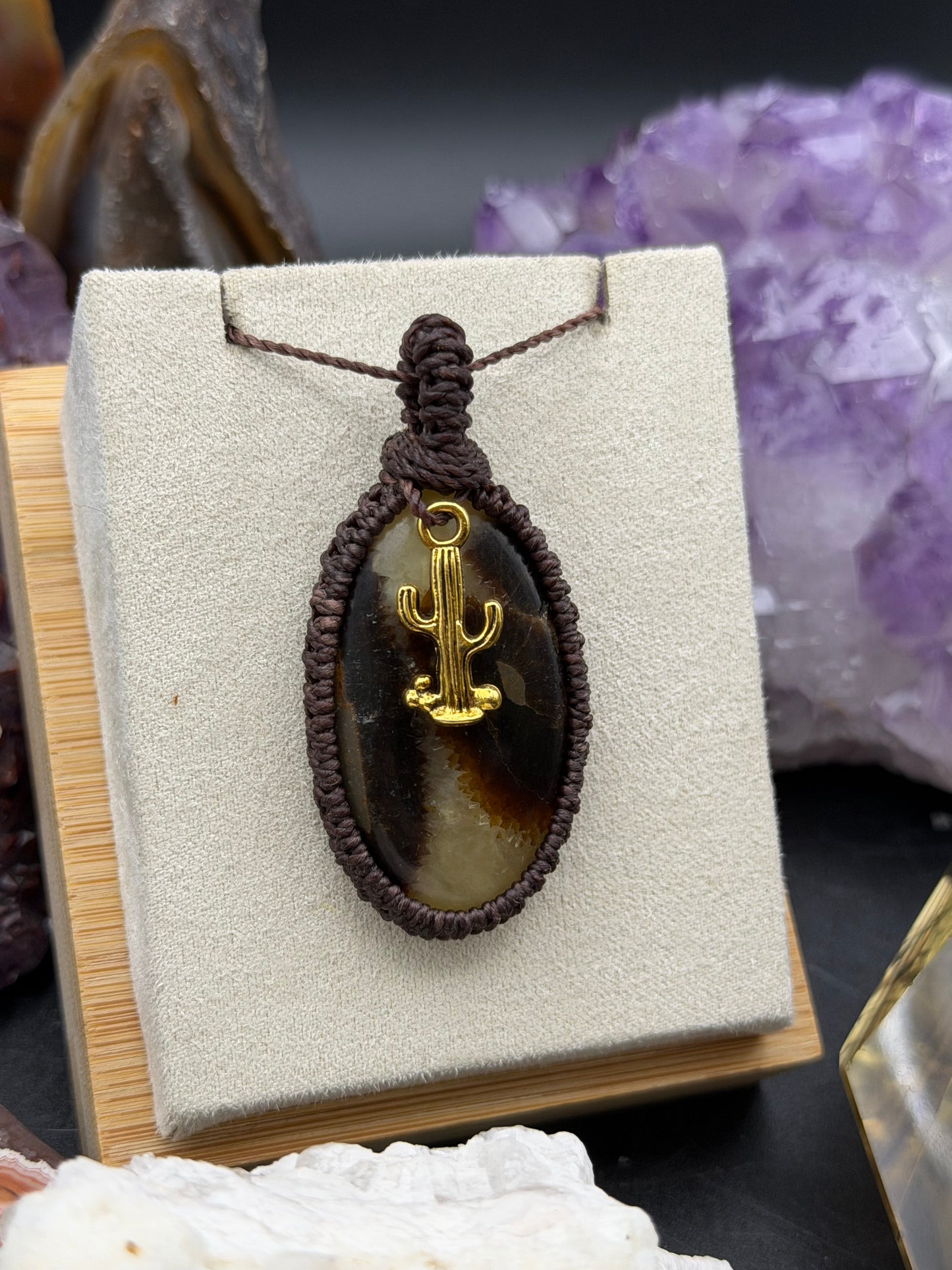 The Fossilized Flare: Hand-Knotted Septarian Nodule Macrame Necklace