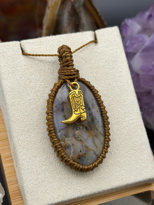 The Prairie Smoke: Hand-Knotted Montana Agate Macrame Necklace